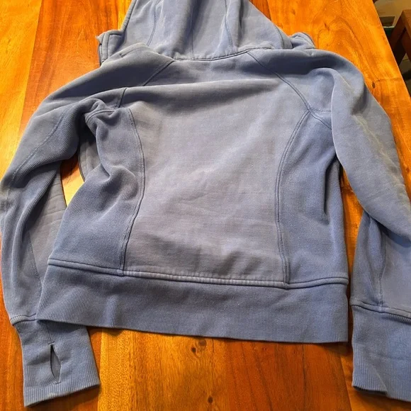 lululemon athletica Women's Blue Scuba Hoodie - Picture 8 of 8